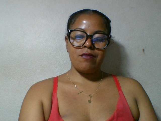 Barbie12 live cam on BongaCams