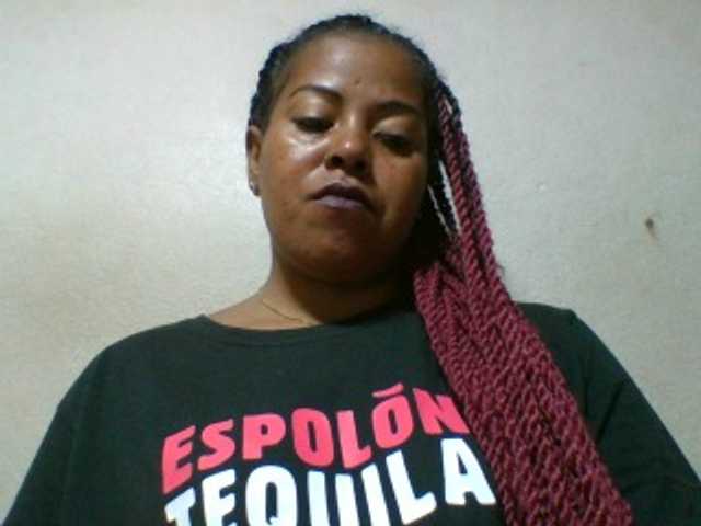Barbie12 live cam on BongaCams