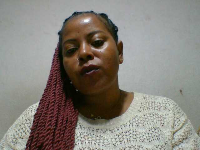 Barbie12 live cam on BongaCams