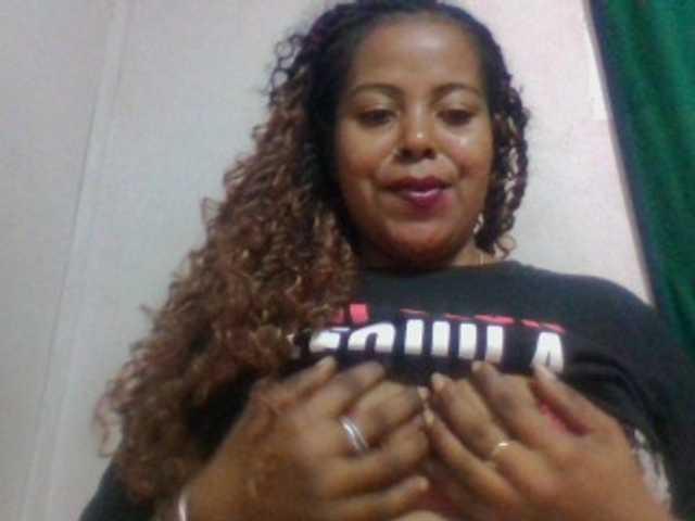 Barbie12 live cam on BongaCams