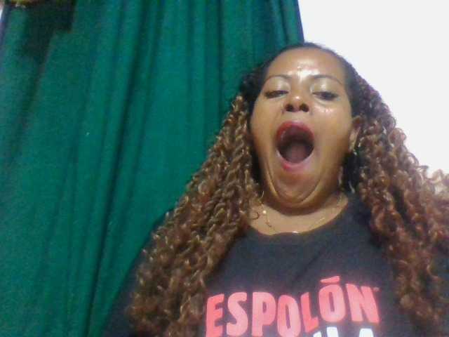 Barbie12 live cam on BongaCams