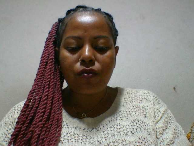 Barbie12 live cam on BongaCams