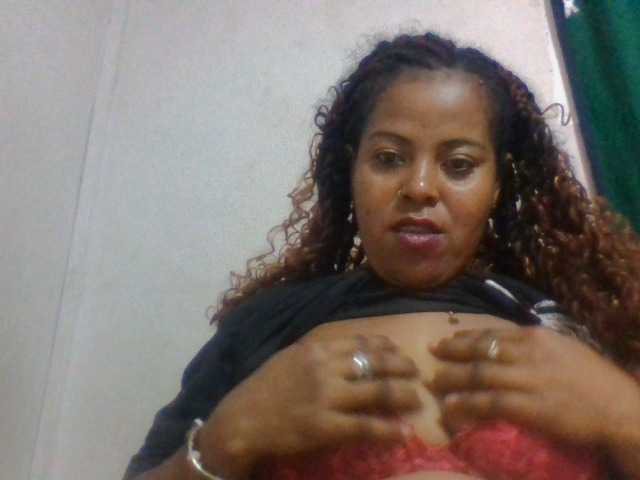 Barbie12 live cam on BongaCams