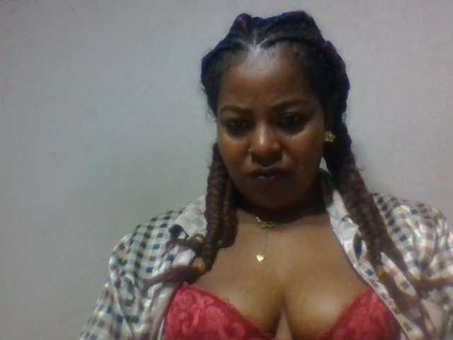 Barbie12 live cam on BongaCams