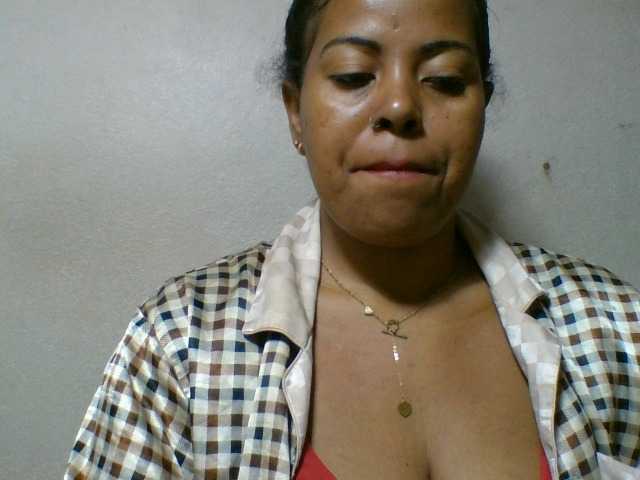 Barbie12 live cam on BongaCams