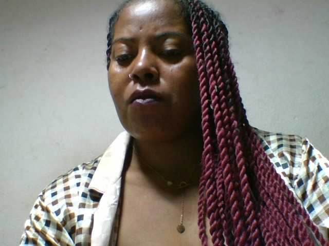 Barbie12 live cam on BongaCams