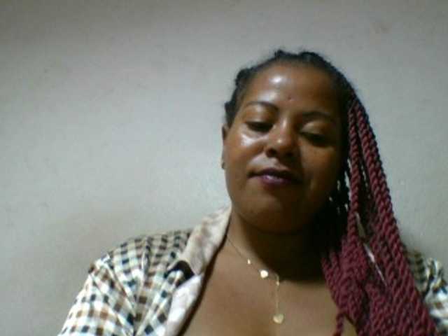 Barbie12 live cam on BongaCams
