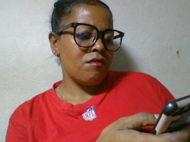Barbie12 live cam on BongaCams