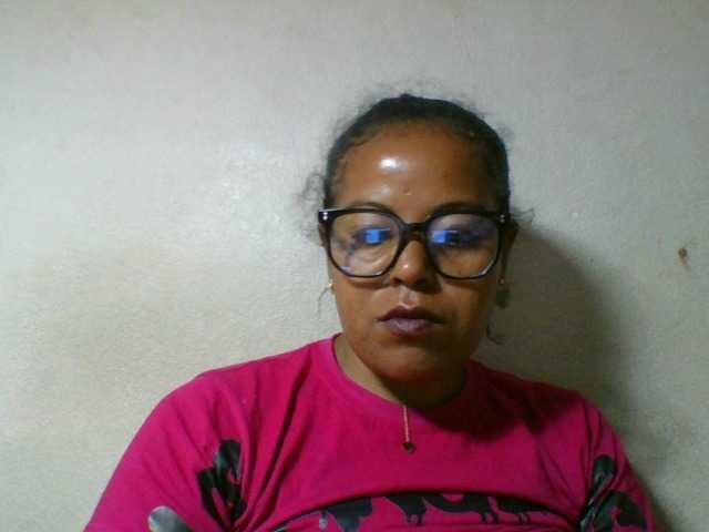 Barbie12 live cam on BongaCams