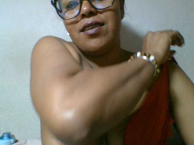 Barbie12 live cam on BongaCams