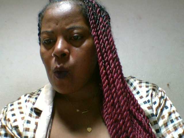 Barbie12 live cam on BongaCams