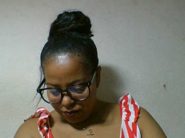 Barbie12 live cam on BongaCams