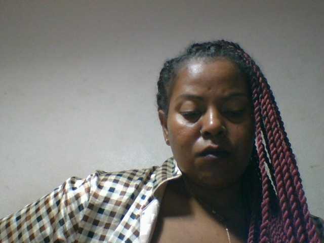 Barbie12 live cam on BongaCams