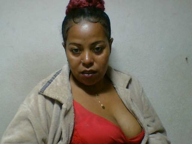 Barbie12 live cam on BongaCams