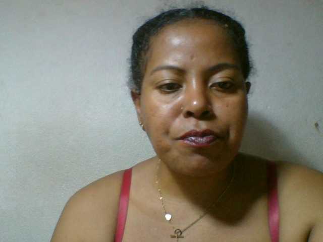 Camgirl Barbie12 sur Bongacams