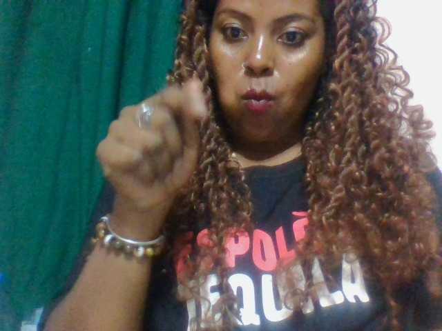 Barbie12 live cam on BongaCams