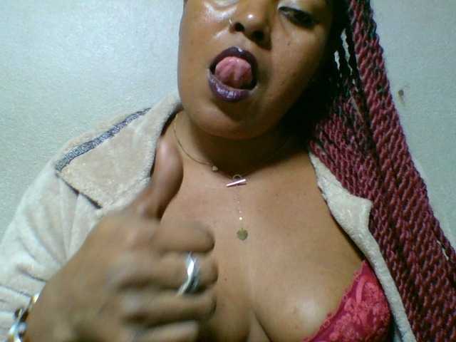 Barbie12 live cam on BongaCams