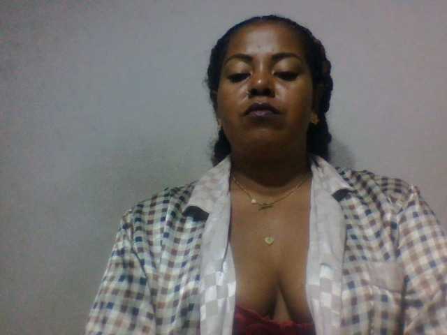 Barbie12 live cam on BongaCams