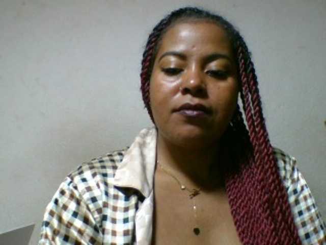 Barbie12 live cam on BongaCams
