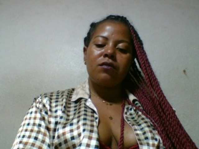 Barbie12 live cam on BongaCams