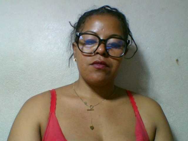 Barbie12 live cam on BongaCams