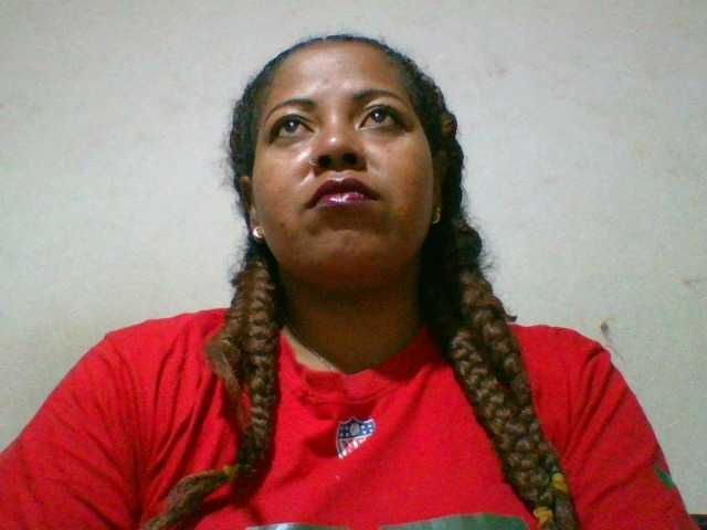 Barbie12 live cam on BongaCams