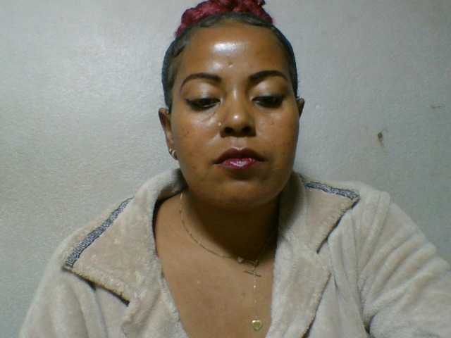 Camgirl Barbie12 sur Bongacams