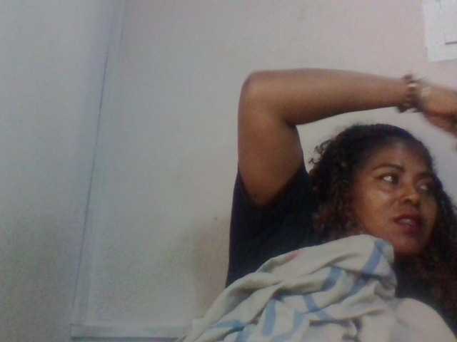 Barbie12 live cam on BongaCams