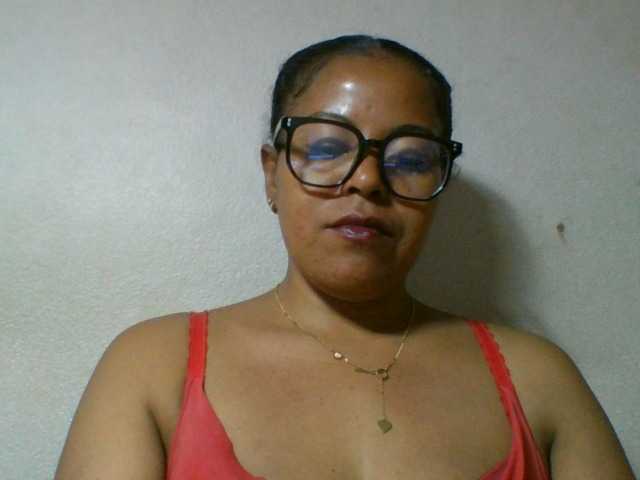 Barbie12 live cam on BongaCams