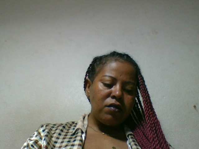 Barbie12 live cam on BongaCams