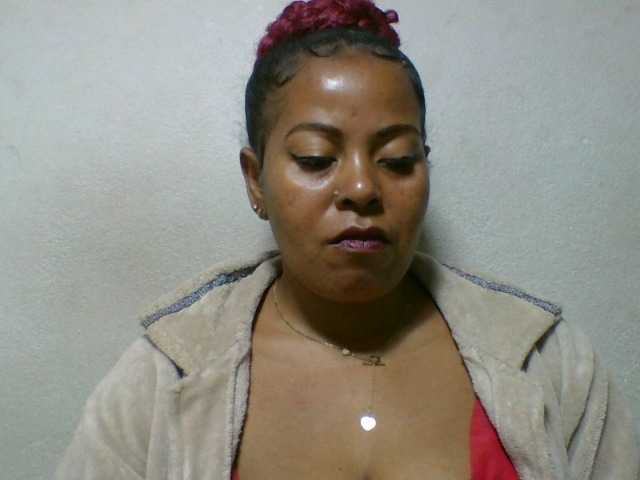 Barbie12 live cam on BongaCams