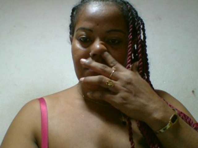 Barbie12 live cam on BongaCams