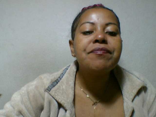 Barbie12 live cam on BongaCams