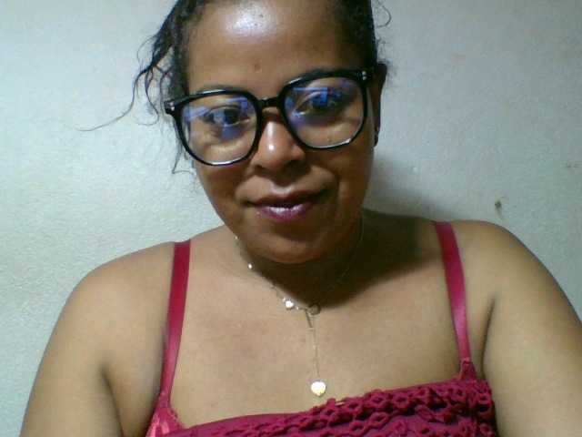 Barbie12 live cam on BongaCams