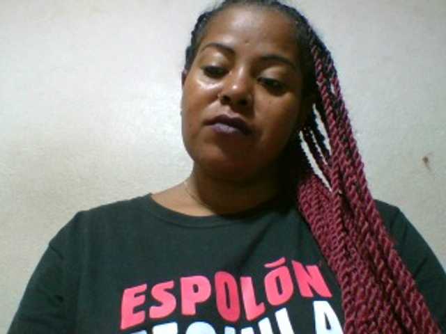 Barbie12 live cam on BongaCams
