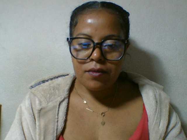 Barbie12 live cam on BongaCams