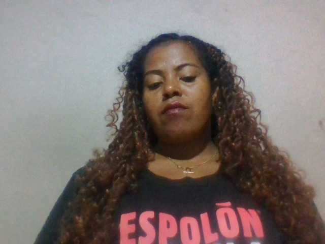 Barbie12 live cam on BongaCams