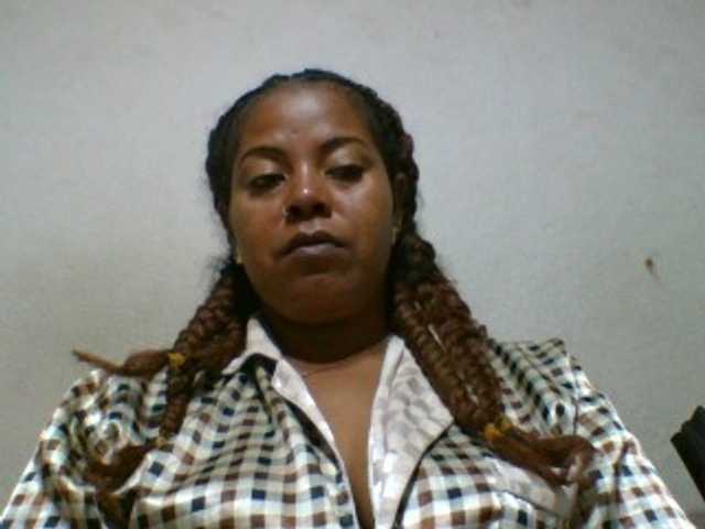 Barbie12 live cam on BongaCams