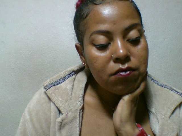 Barbie12 live cam on BongaCams