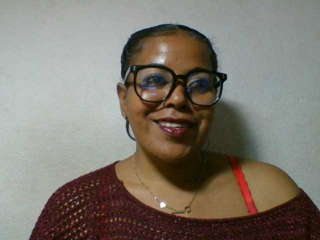 Barbie12 live cam on BongaCams
