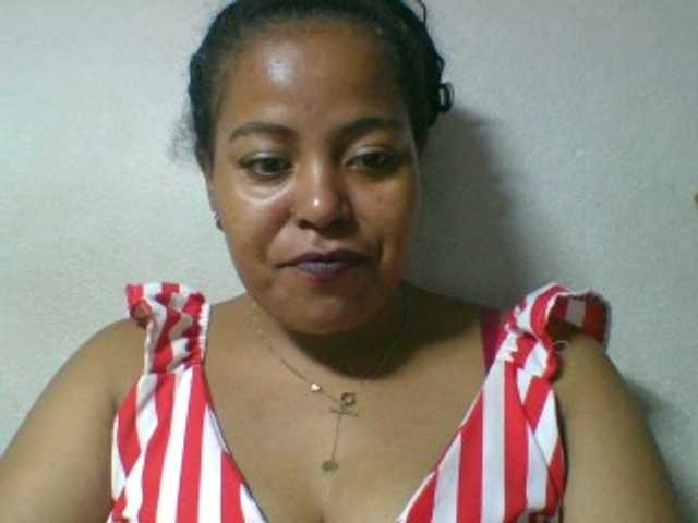 Barbie12 live cam on BongaCams