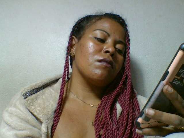 Barbie12 live cam on BongaCams