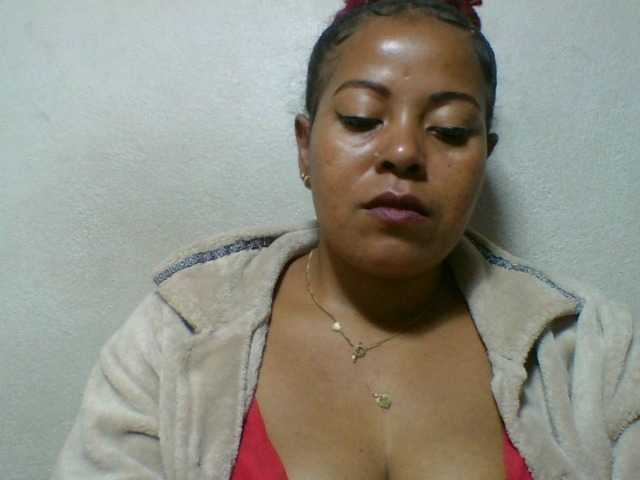 Barbie12 live cam on BongaCams