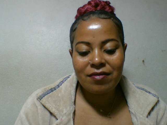 Barbie12 live cam on BongaCams