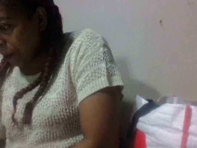 Barbie12 live cam on BongaCams