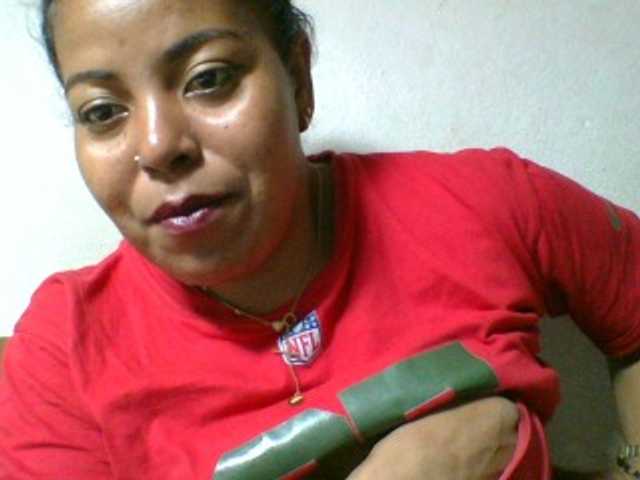 Barbie12 live cam on BongaCams