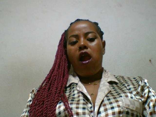 Barbie12 live cam on BongaCams