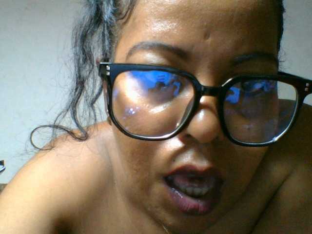 Barbie12 live cam on BongaCams