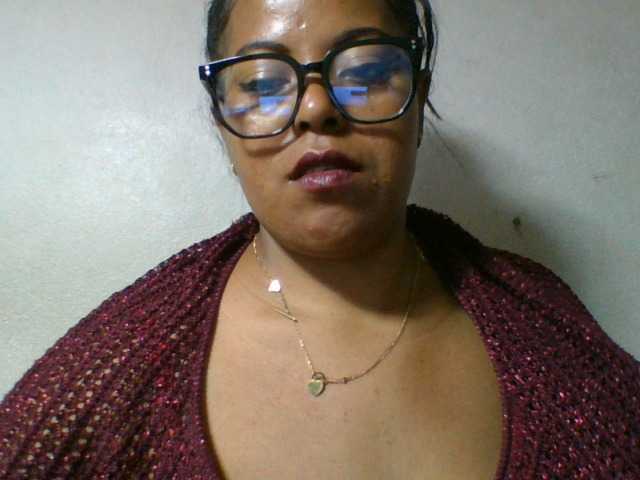 Barbie12 live cam on BongaCams