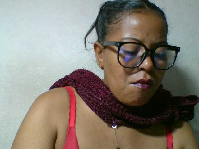 Barbie12 live cam on BongaCams